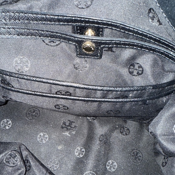 Tory Burch Saffiano Black Robinson Tote - Picture 4 of 9